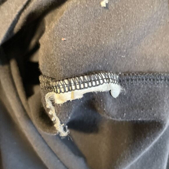 Under Armor Shirt Mens Large Black Heat Gear Loose Fit Cotton Graphic Print - Picture 6 of 9